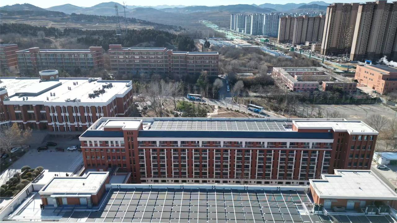 智慧能源進(jìn)校園｜中科藍(lán)天助力山東職業(yè)學(xué)院打造千名學(xué)生“零碳熱水生活”